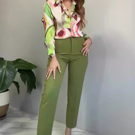 ⏳Beperkte tijd 50% korting!2-delige set van bedrukt shirt en broek met knopen voor dames